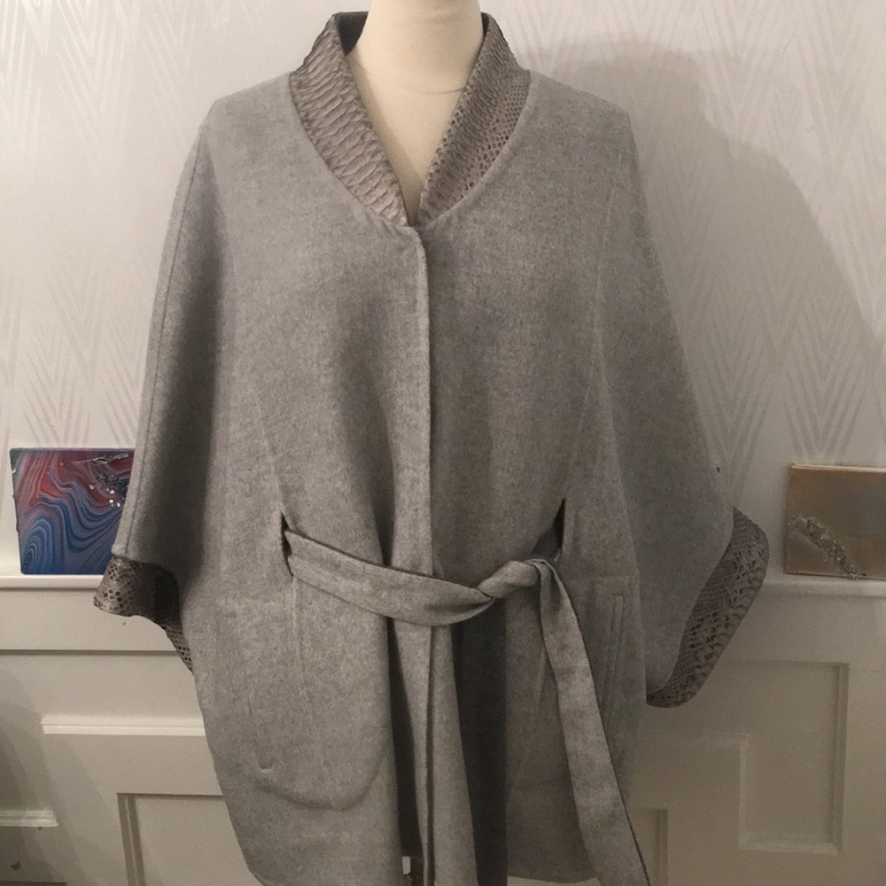 Ettore ny alpacca reversible cape